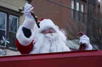 45th Annual Mayors Christmas Parade 2010\nPhotography by: Buckleman Photography\nall images ©2010 Buckleman Photography\nThe images displayed here are of low resolution;\nReprints available, please contact us: \ngerard@bucklemanphotography.com\n410.608.7990\nbucklemanphotography.com\n_MG_0436.CR2