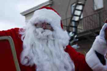 45th Annual Mayors Christmas Parade 2010\nPhotography by: Buckleman Photography\nall images ©2010 Buckleman Photography\nThe images displayed here are of low resolution;\nReprints available, please contact us: \ngerard@bucklemanphotography.com\n410.608.7990\nbucklemanphotography.com\n_MG_0446.CR2