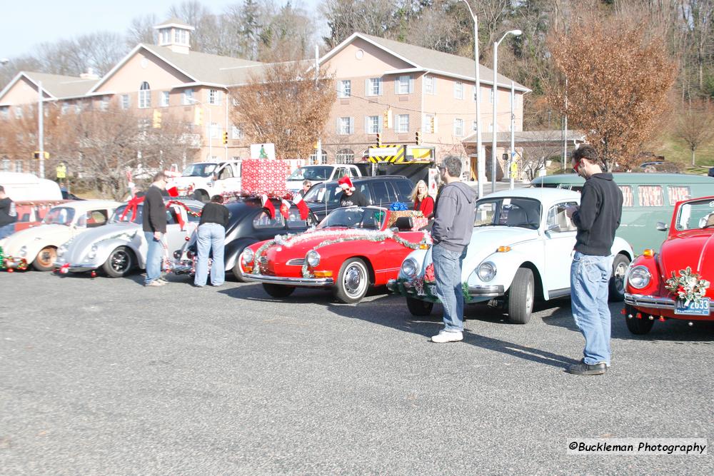 Mayors Christmas Parade Preparade 2011\nPhotography by: Buckleman Photography\nall images ©2011 Buckleman Photography\nThe images displayed here are of low resolution;\nReprints & Website usage available, please contact us: \ngerard@bucklemanphotography.com\n410.608.7990\nbucklemanphotography.com\n1587.jpg