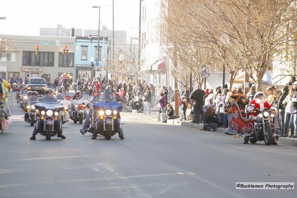 Mayors Christmas Parade -  Division 1, 2011\nPhotography by: Buckleman Photography\nall images ©2011 Buckleman Photography\nThe images displayed here are of low resolution;\nReprints available,  please contact us: \ngerard@bucklemanphotography.com\n410.608.7990\nbucklemanphotography.com\n1927.jpg