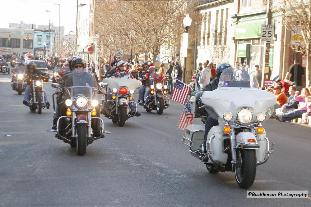 Mayors Christmas Parade -  Division 1, 2011\nPhotography by: Buckleman Photography\nall images ©2011 Buckleman Photography\nThe images displayed here are of low resolution;\nReprints available,  please contact us: \ngerard@bucklemanphotography.com\n410.608.7990\nbucklemanphotography.com\n1929.jpg