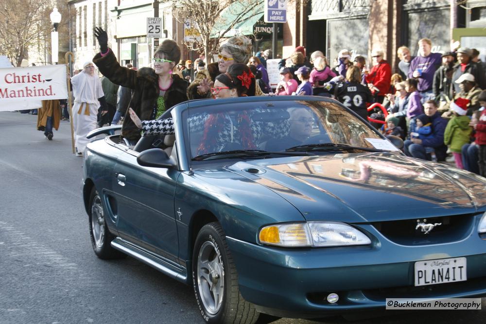 Mayors Christmas Parade -  Division 1, 2011\nPhotography by: Buckleman Photography\nall images ©2011 Buckleman Photography\nThe images displayed here are of low resolution;\nReprints available,  please contact us: \ngerard@bucklemanphotography.com\n410.608.7990\nbucklemanphotography.com\n2071.jpg