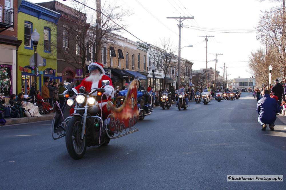 Mayors Christmas Parade -  Division 1, 2011\nPhotography by: Buckleman Photography\nall images ©2011 Buckleman Photography\nThe images displayed here are of low resolution;\nReprints available,  please contact us: \ngerard@bucklemanphotography.com\n410.608.7990\nbucklemanphotography.com\n3067.jpg