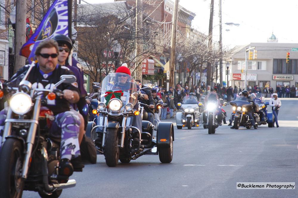 Mayors Christmas Parade -  Division 1, 2011\nPhotography by: Buckleman Photography\nall images ©2011 Buckleman Photography\nThe images displayed here are of low resolution;\nReprints available,  please contact us: \ngerard@bucklemanphotography.com\n410.608.7990\nbucklemanphotography.com\n3076.jpg