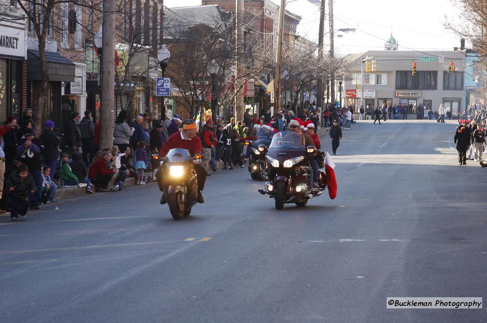 Mayors Christmas Parade -  Division 1, 2011\nPhotography by: Buckleman Photography\nall images ©2011 Buckleman Photography\nThe images displayed here are of low resolution;\nReprints available,  please contact us: \ngerard@bucklemanphotography.com\n410.608.7990\nbucklemanphotography.com\n3080.jpg