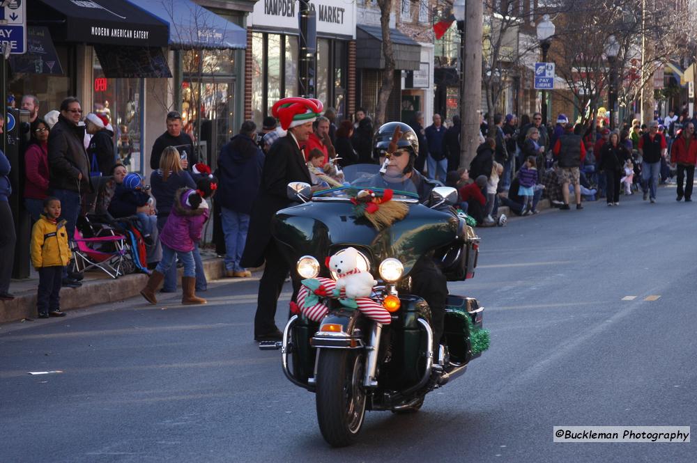 Mayors Christmas Parade -  Division 1, 2011\nPhotography by: Buckleman Photography\nall images ©2011 Buckleman Photography\nThe images displayed here are of low resolution;\nReprints available,  please contact us: \ngerard@bucklemanphotography.com\n410.608.7990\nbucklemanphotography.com\n3084.jpg