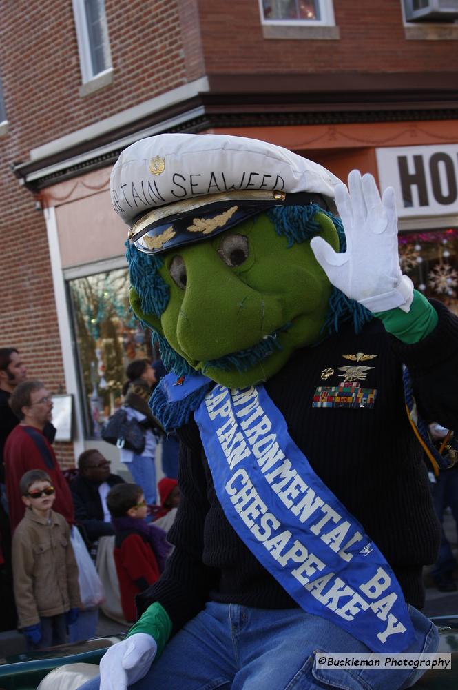 Mayors Christmas Parade -  Division 1, 2011\nPhotography by: Buckleman Photography\nall images ©2011 Buckleman Photography\nThe images displayed here are of low resolution;\nReprints available,  please contact us: \ngerard@bucklemanphotography.com\n410.608.7990\nbucklemanphotography.com\n3182.jpg