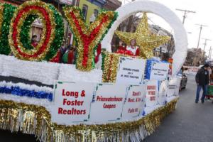 Mayors Christmas Parade -  Division 1, 2011\nPhotography by: Buckleman Photography\nall images ©2011 Buckleman Photography\nThe images displayed here are of low resolution;\nReprints available,  please contact us: \ngerard@bucklemanphotography.com\n410.608.7990\nbucklemanphotography.com\n3215.jpg