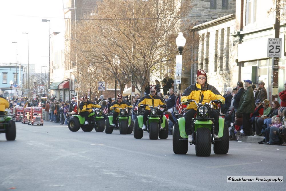 Mayors Christmas Parade Division 1a - 2011\nPhotography by: Buckleman Photography\nall images ©2011 Buckleman Photography\nThe images displayed here are of low resolution;\nReprints & Website usage available, please contact us: \ngerard@bucklemanphotography.com\n410.608.7990\nbucklemanphotography.com\n2218.jpg