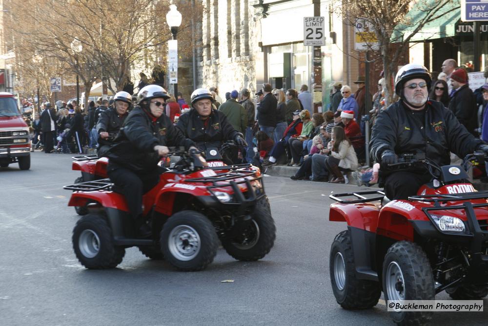 Mayors Christmas Parade Division 1a - 2011\nPhotography by: Buckleman Photography\nall images ©2011 Buckleman Photography\nThe images displayed here are of low resolution;\nReprints & Website usage available, please contact us: \ngerard@bucklemanphotography.com\n410.608.7990\nbucklemanphotography.com\n2230.jpg