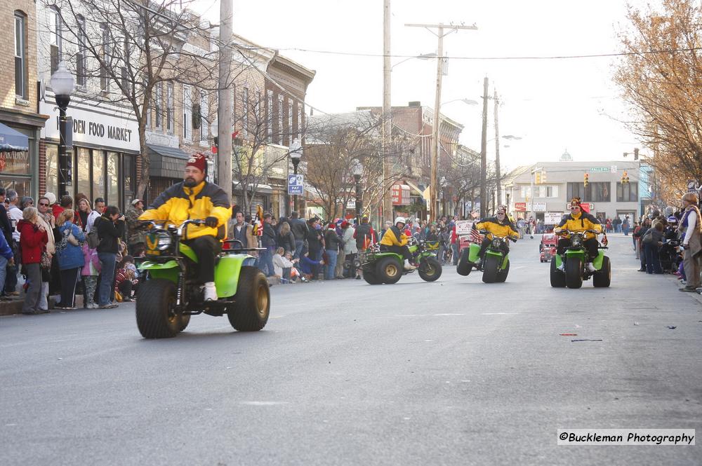 Mayors Christmas Parade Division 1a - 2011\nPhotography by: Buckleman Photography\nall images ©2011 Buckleman Photography\nThe images displayed here are of low resolution;\nReprints & Website usage available, please contact us: \ngerard@bucklemanphotography.com\n410.608.7990\nbucklemanphotography.com\n3338.jpg