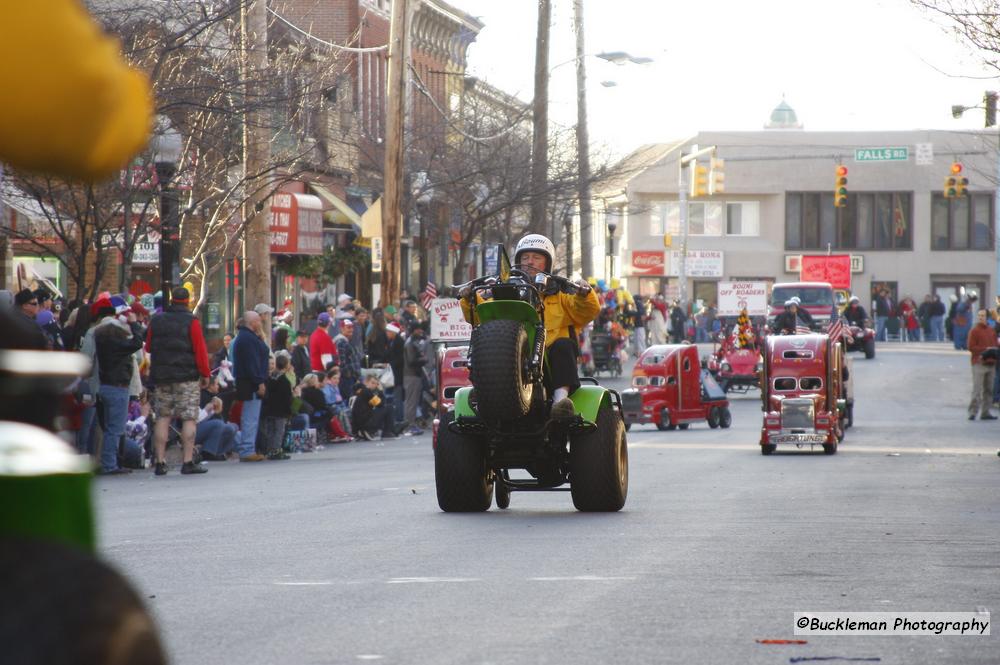 Mayors Christmas Parade Division 1a - 2011\nPhotography by: Buckleman Photography\nall images ©2011 Buckleman Photography\nThe images displayed here are of low resolution;\nReprints & Website usage available, please contact us: \ngerard@bucklemanphotography.com\n410.608.7990\nbucklemanphotography.com\n3340.jpg