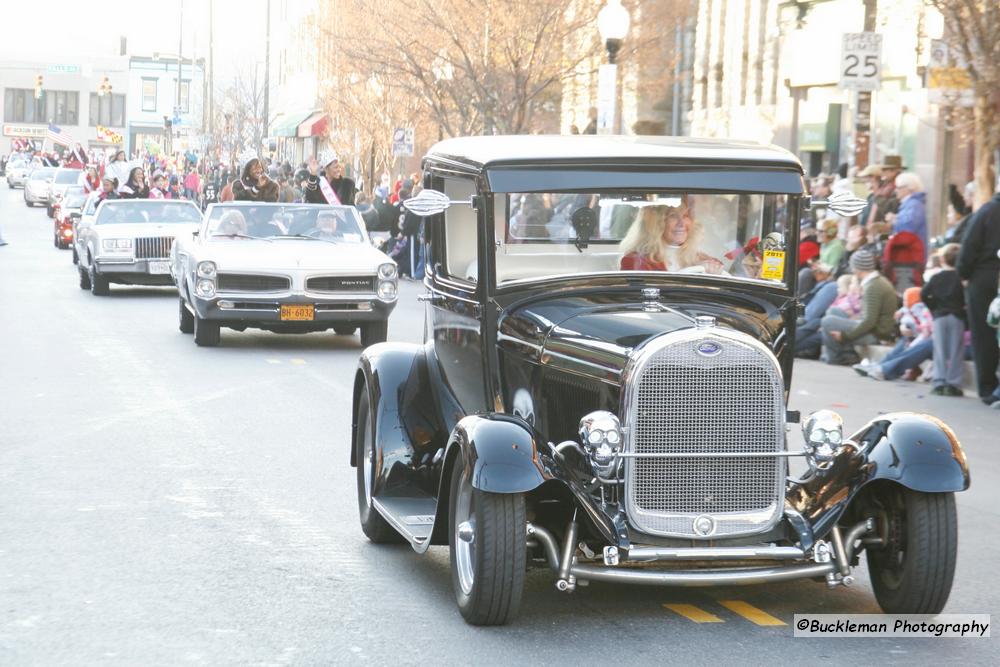 Mayors Christmas Parade Division 2 -  2011\nPhotography by: Buckleman Photography\nall images ©2011 Buckleman Photography\nThe images displayed here are of low resolution;\nReprints & Website usage available, please contact us: \ngerard@bucklemanphotography.com\n410.608.7990\nbucklemanphotography.com\n2250.jpg