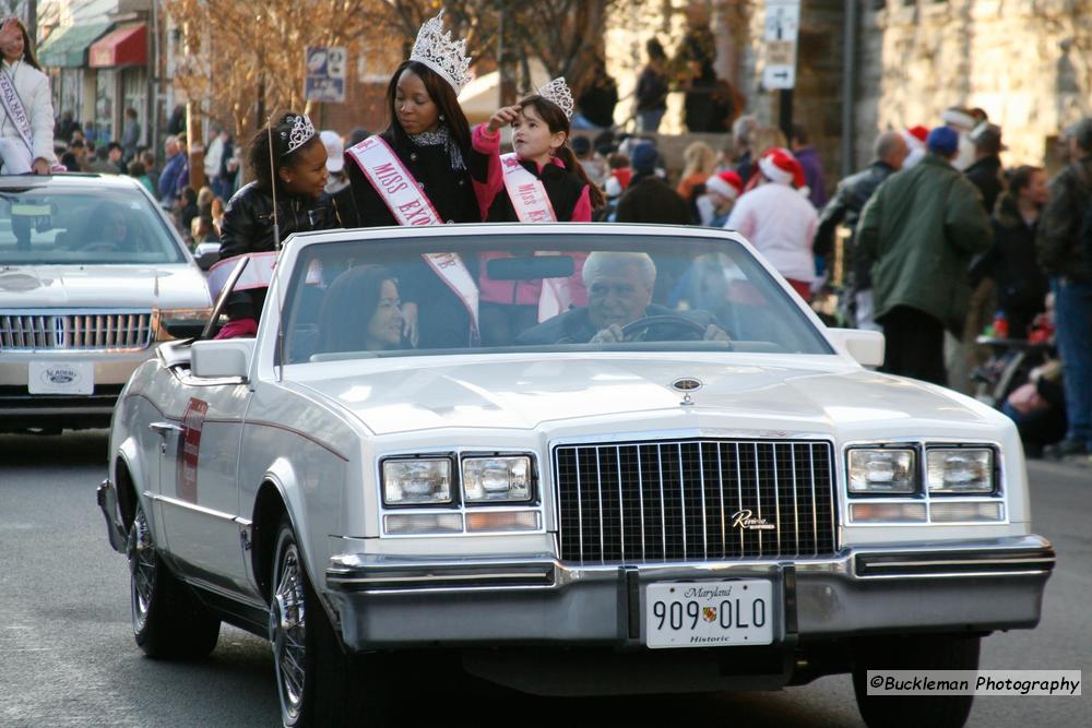 Mayors Christmas Parade Division 2 -  2011\nPhotography by: Buckleman Photography\nall images ©2011 Buckleman Photography\nThe images displayed here are of low resolution;\nReprints & Website usage available, please contact us: \ngerard@bucklemanphotography.com\n410.608.7990\nbucklemanphotography.com\n2255.jpg