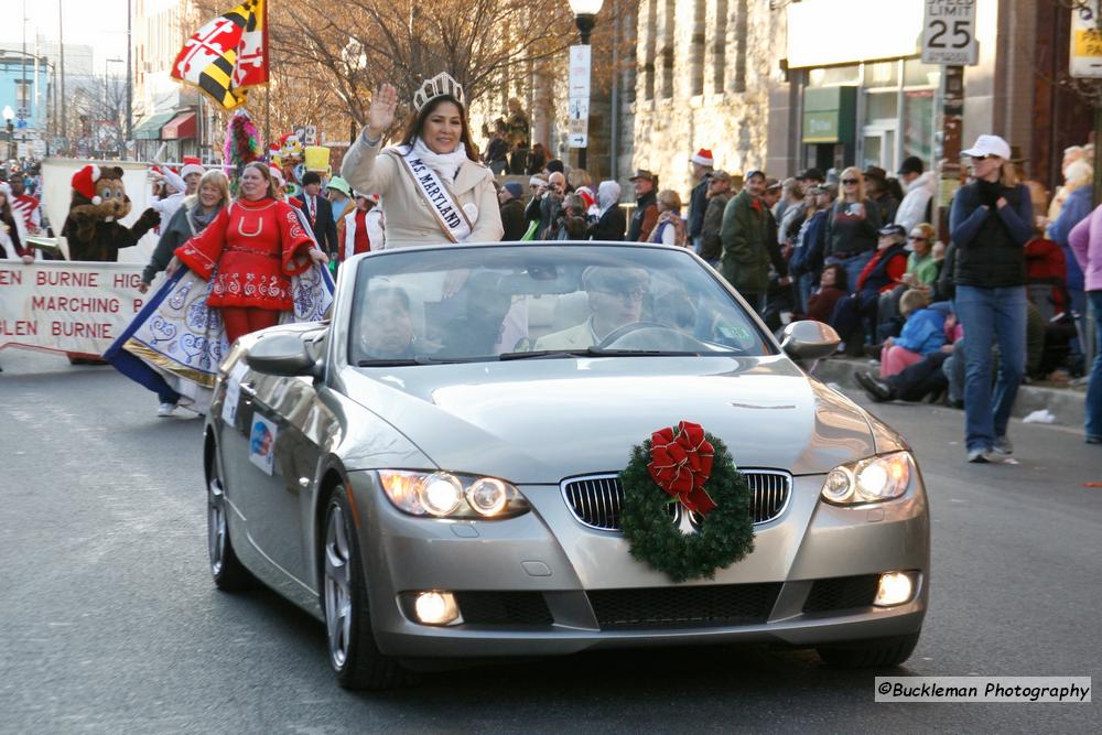 Mayors Christmas Parade Division 2 -  2011\nPhotography by: Buckleman Photography\nall images ©2011 Buckleman Photography\nThe images displayed here are of low resolution;\nReprints & Website usage available, please contact us: \ngerard@bucklemanphotography.com\n410.608.7990\nbucklemanphotography.com\n2278.jpg