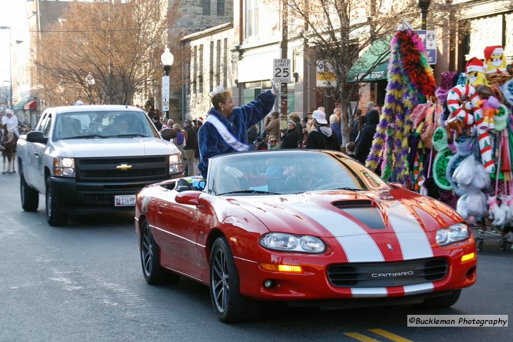 Mayors Christmas Parade Division 2 -  2011\nPhotography by: Buckleman Photography\nall images ©2011 Buckleman Photography\nThe images displayed here are of low resolution;\nReprints & Website usage available, please contact us: \ngerard@bucklemanphotography.com\n410.608.7990\nbucklemanphotography.com\n2288.jpg