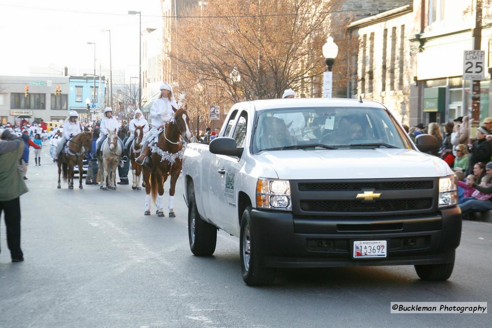 Mayors Christmas Parade Division 2 -  2011\nPhotography by: Buckleman Photography\nall images ©2011 Buckleman Photography\nThe images displayed here are of low resolution;\nReprints & Website usage available, please contact us: \ngerard@bucklemanphotography.com\n410.608.7990\nbucklemanphotography.com\n2290.jpg