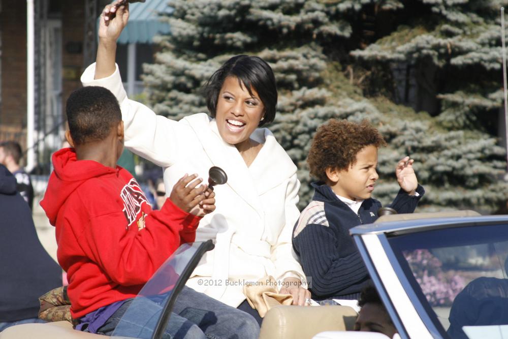 40th Annual Mayors Christmas Parade 2012\nPhotography by: Buckleman Photography\nall images ©2012 Buckleman Photography\nThe images displayed here are of low resolution;\nReprints available,  please contact us: \ngerard@bucklemanphotography.com\n410.608.7990\nbucklemanphotography.com\nFile Number - 2101.jpg