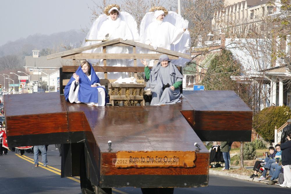 40th Annual Mayors Christmas Parade 2012\nPhotography by: Buckleman Photography\nall images ©2012 Buckleman Photography\nThe images displayed here are of low resolution;\nReprints available,  please contact us: \ngerard@bucklemanphotography.com\n410.608.7990\nbucklemanphotography.com\nFile Number - 2222.jpg