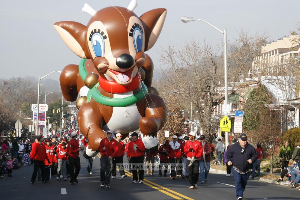 40th Annual Mayors Christmas Parade 2012\nPhotography by: Buckleman Photography\nall images ©2012 Buckleman Photography\nThe images displayed here are of low resolution;\nReprints available,  please contact us: \ngerard@bucklemanphotography.com\n410.608.7990\nbucklemanphotography.com\nFile Number - 2279.jpg