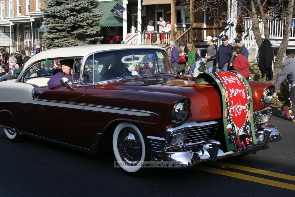 40th Annual Mayors Christmas Parade 2012\nPhotography by: Buckleman Photography\nall images ©2012 Buckleman Photography\nThe images displayed here are of low resolution;\nReprints available,  please contact us: \ngerard@bucklemanphotography.com\n410.608.7990\nbucklemanphotography.com\nFile Number - 2304.jpg