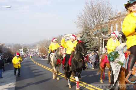 40th Annual Mayors Christmas Parade 2012\nPhotography by: Buckleman Photography\nall images ©2012 Buckleman Photography\nThe images displayed here are of low resolution;\nReprints available,  please contact us: \ngerard@bucklemanphotography.com\n410.608.7990\nbucklemanphotography.com\nFile Number - 5530.jpg