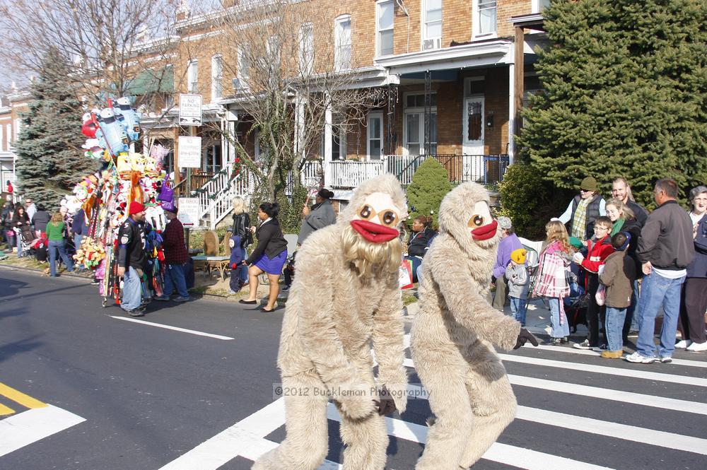 40th Annual Mayors Christmas Parade 2012\nPhotography by: Buckleman Photography\nall images ©2012 Buckleman Photography\nThe images displayed here are of low resolution;\nReprints available,  please contact us: \ngerard@bucklemanphotography.com\n410.608.7990\nbucklemanphotography.com\nFile Number - 5547.jpg