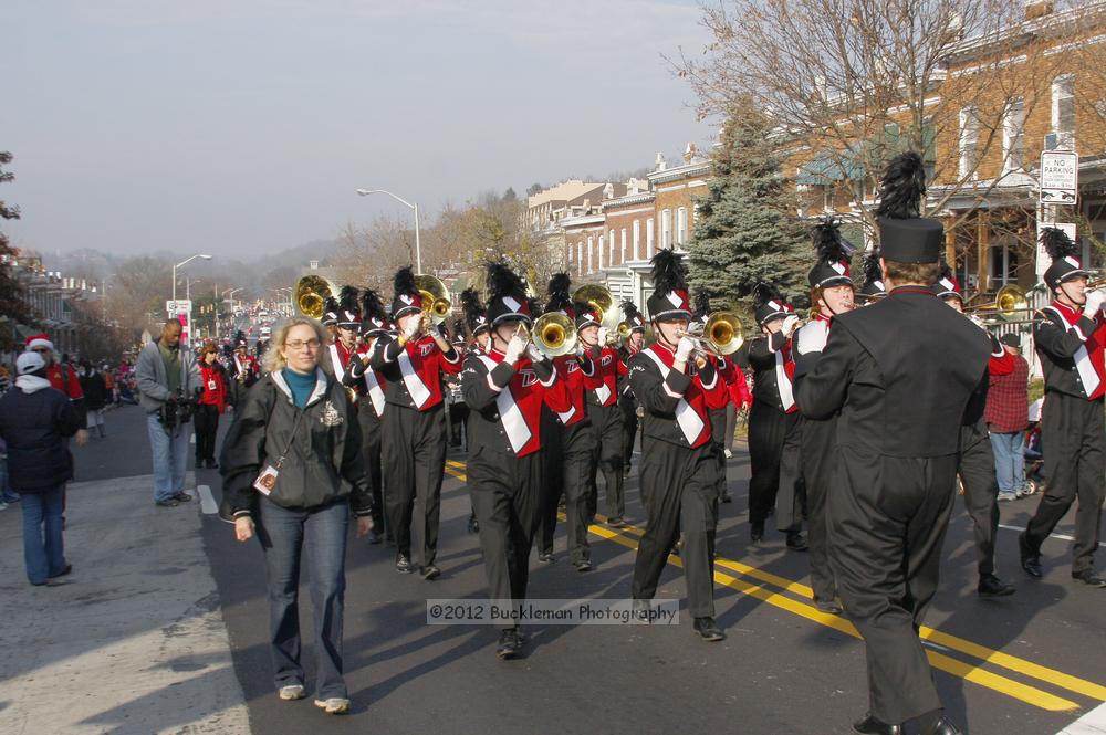 40th Annual Mayors Christmas Parade 2012\nPhotography by: Buckleman Photography\nall images ©2012 Buckleman Photography\nThe images displayed here are of low resolution;\nReprints available,  please contact us: \ngerard@bucklemanphotography.com\n410.608.7990\nbucklemanphotography.com\nFile Number - 5562.jpg