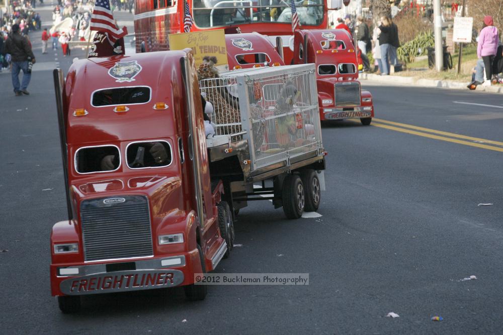 40th Annual Mayors Christmas Parade 2012\nPhotography by: Buckleman Photography\nall images ©2012 Buckleman Photography\nThe images displayed here are of low resolution;\nReprints available,  please contact us: \ngerard@bucklemanphotography.com\n410.608.7990\nbucklemanphotography.com\nFile Number 2405.jpg