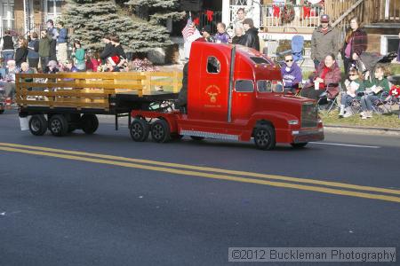 40th Annual Mayors Christmas Parade 2012\nPhotography by: Buckleman Photography\nall images ©2012 Buckleman Photography\nThe images displayed here are of low resolution;\nReprints available,  please contact us: \ngerard@bucklemanphotography.com\n410.608.7990\nbucklemanphotography.com\nFile Number 2406.jpg