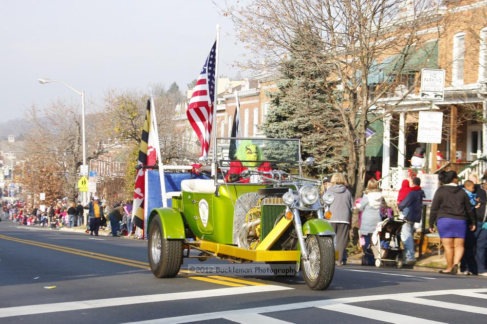 40th Annual Mayors Christmas Parade 2012\nPhotography by: Buckleman Photography\nall images ©2012 Buckleman Photography\nThe images displayed here are of low resolution;\nReprints available,  please contact us: \ngerard@bucklemanphotography.com\n410.608.7990\nbucklemanphotography.com\nFile Number 5742.jpg