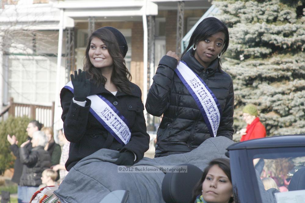 40th Annual Mayors Christmas Parade 2012\nPhotography by: Buckleman Photography\nall images ©2012 Buckleman Photography\nThe images displayed here are of low resolution;\nReprints available,  please contact us: \ngerard@bucklemanphotography.com\n410.608.7990\nbucklemanphotography.com\nFile Number 2535.jpg