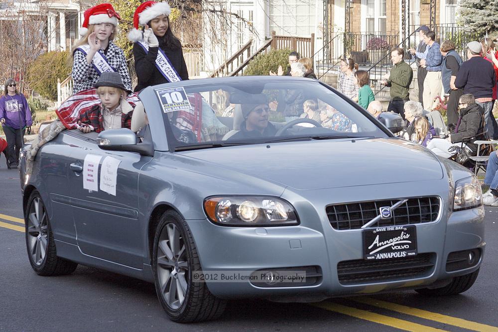 40th Annual Mayors Christmas Parade 2012\nPhotography by: Buckleman Photography\nall images ©2012 Buckleman Photography\nThe images displayed here are of low resolution;\nReprints available,  please contact us: \ngerard@bucklemanphotography.com\n410.608.7990\nbucklemanphotography.com\nFile Number 2539.jpg