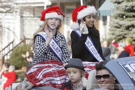 40th Annual Mayors Christmas Parade 2012\nPhotography by: Buckleman Photography\nall images ©2012 Buckleman Photography\nThe images displayed here are of low resolution;\nReprints available,  please contact us: \ngerard@bucklemanphotography.com\n410.608.7990\nbucklemanphotography.com\nFile Number 2540.jpg