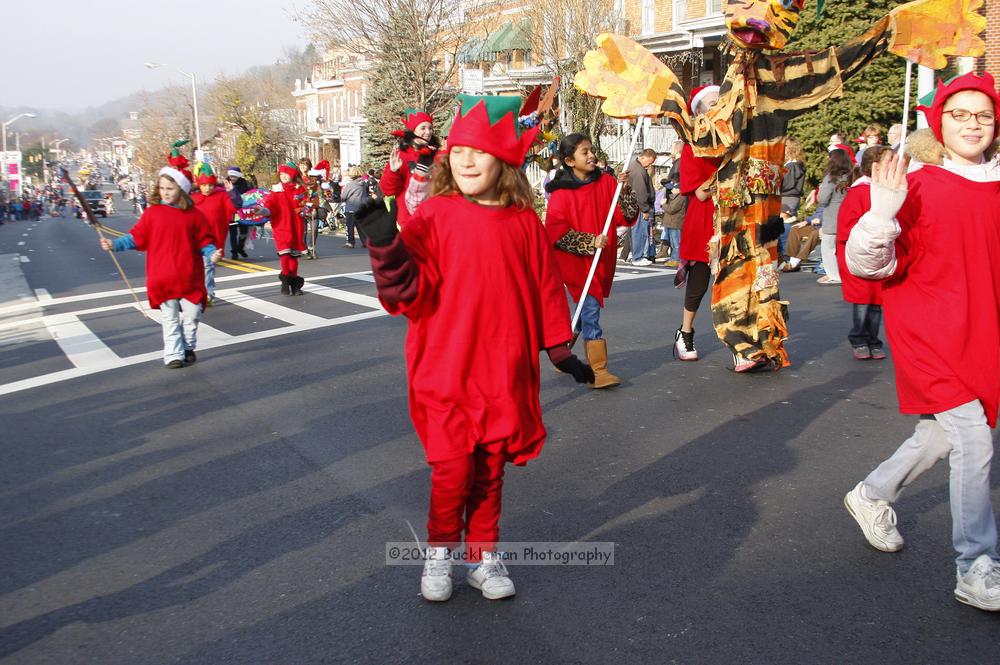 40th Annual Mayors Christmas Parade 2012\nPhotography by: Buckleman Photography\nall images ©2012 Buckleman Photography\nThe images displayed here are of low resolution;\nReprints available,  please contact us: \ngerard@bucklemanphotography.com\n410.608.7990\nbucklemanphotography.com\nFile Number 5864.jpg