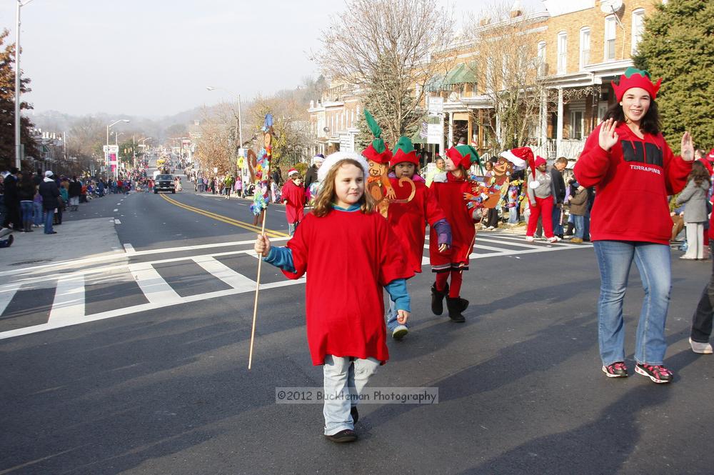 40th Annual Mayors Christmas Parade 2012\nPhotography by: Buckleman Photography\nall images ©2012 Buckleman Photography\nThe images displayed here are of low resolution;\nReprints available,  please contact us: \ngerard@bucklemanphotography.com\n410.608.7990\nbucklemanphotography.com\nFile Number 5866.jpg