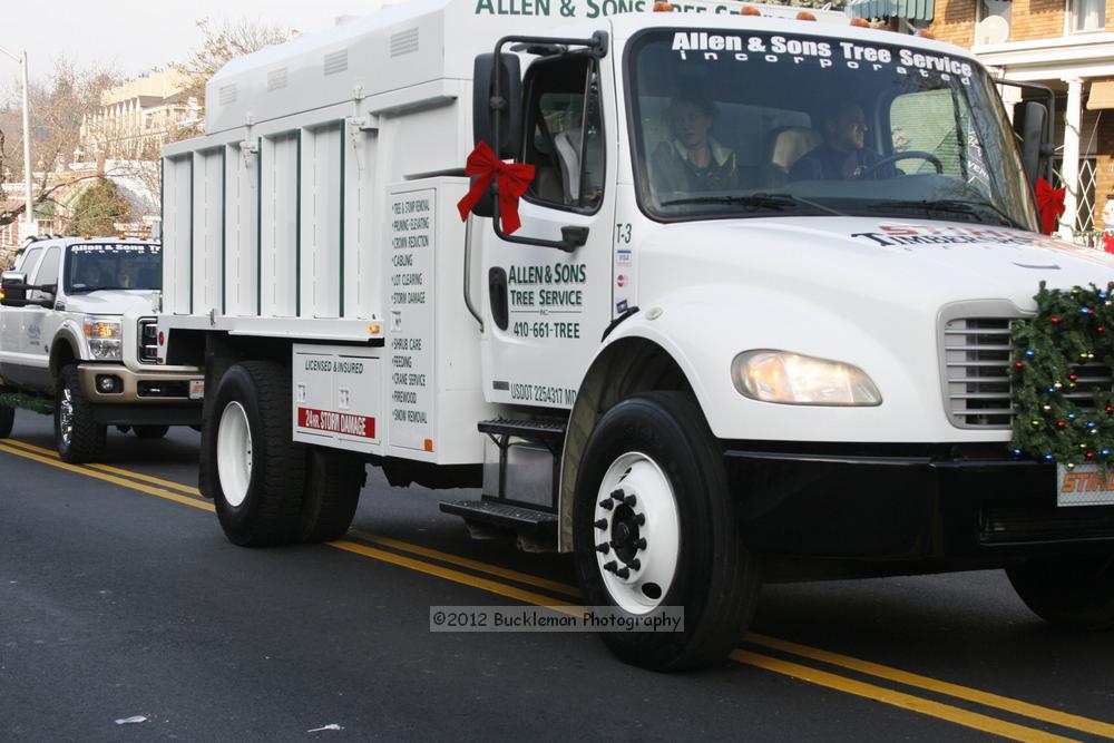 40th Annual Mayors Christmas Parade 2012\nPhotography by: Buckleman Photography\nall images ©2012 Buckleman Photography\nThe images displayed here are of low resolution;\nReprints available,  please contact us: \ngerard@bucklemanphotography.com\n410.608.7990\nbucklemanphotography.com\nFile Number 2663.jpg