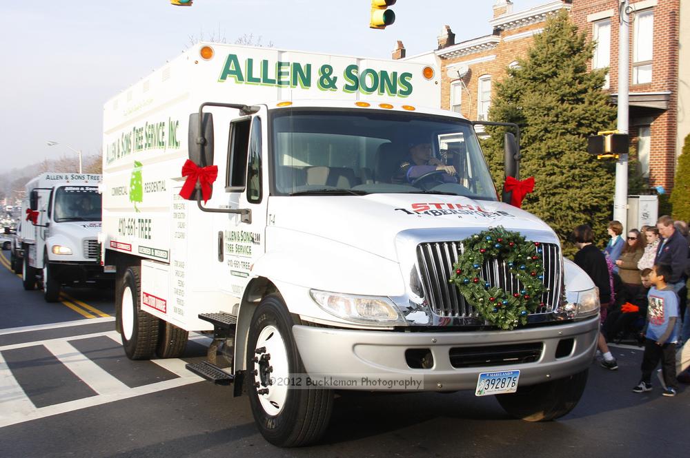 40th Annual Mayors Christmas Parade 2012\nPhotography by: Buckleman Photography\nall images ©2012 Buckleman Photography\nThe images displayed here are of low resolution;\nReprints available,  please contact us: \ngerard@bucklemanphotography.com\n410.608.7990\nbucklemanphotography.com\nFile Number 6045.jpg