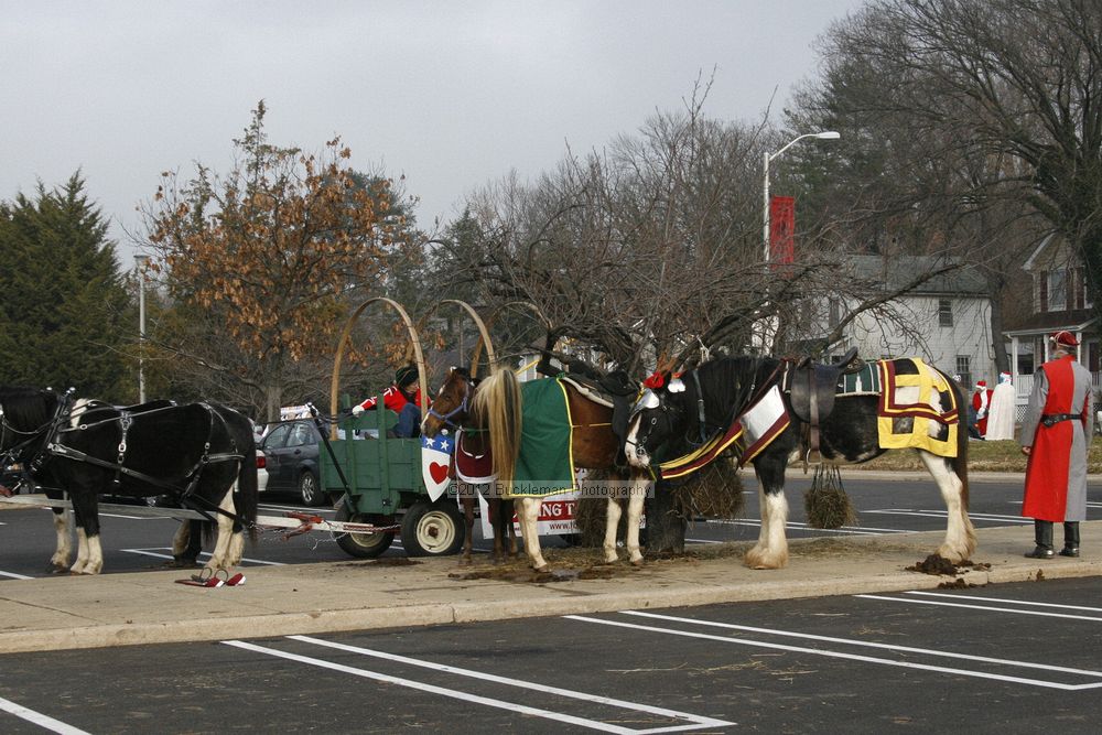 40th Annual Mayors Christmas Parade 2012\nPhotography by: Buckleman Photography\nall images ©2012 Buckleman Photography\nThe images displayed here are of low resolution;\nReprints available,  please contact us: \ngerard@bucklemanphotography.com\n410.608.7990\nbucklemanphotography.com\nFile Number 2008.jpg