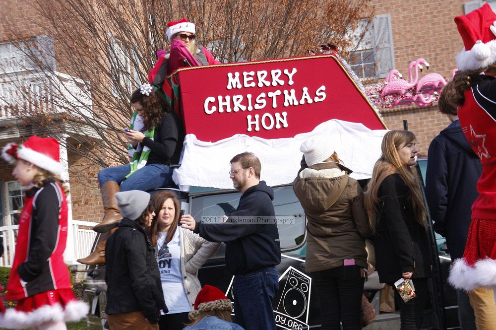 40th Annual Mayors Christmas Parade 2012\nPhotography by: Buckleman Photography\nall images ©2012 Buckleman Photography\nThe images displayed here are of low resolution;\nReprints available,  please contact us: \ngerard@bucklemanphotography.com\n410.608.7990\nbucklemanphotography.com\nFile Number 5299.jpg