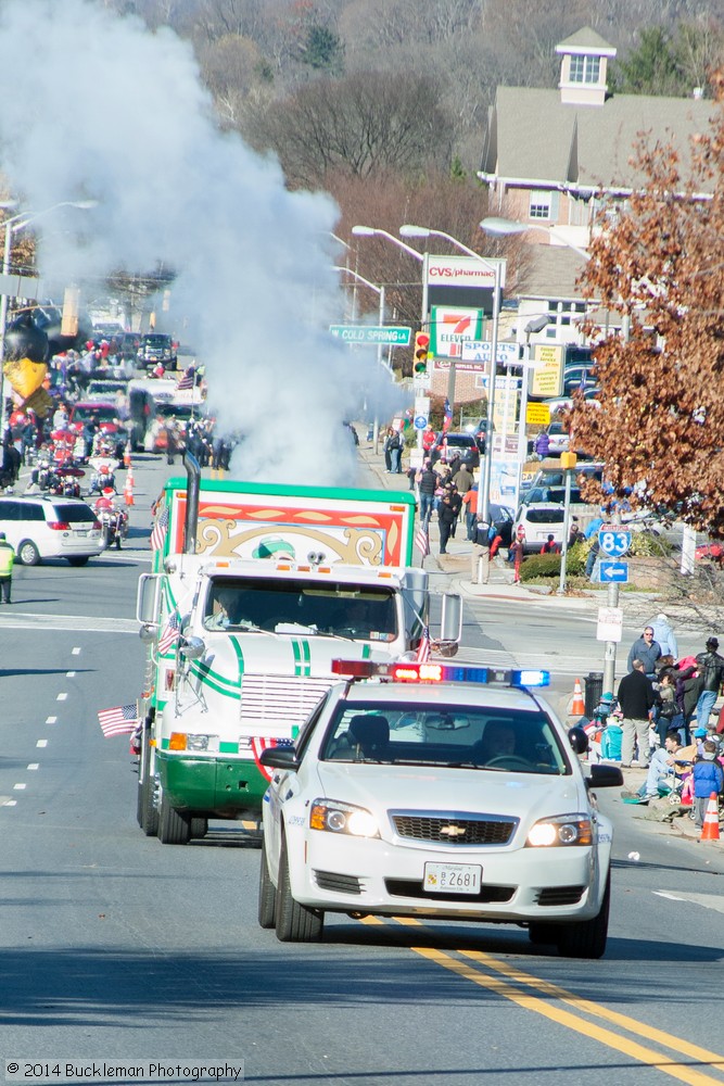 41st Annual Mayors Christmas Parade 2014 Division 1\nPhotography by: Buckleman Photography\nall images ©2014 Buckleman Photography\nThe images displayed here are of low resolution;\nReprints available, please contact us: \ngerard@bucklemanphotography.com\n410.608.7990\nbucklemanphotography.com\nFile number - 6407.jpg