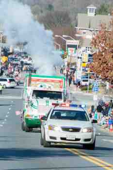 41st Annual Mayors Christmas Parade 2014 Division 1\nPhotography by: Buckleman Photography\nall images ©2014 Buckleman Photography\nThe images displayed here are of low resolution;\nReprints available, please contact us: \ngerard@bucklemanphotography.com\n410.608.7990\nbucklemanphotography.com\nFile number - 6407.jpg