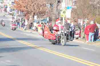 41st Annual Mayors Christmas Parade 2014 Division 1\nPhotography by: Buckleman Photography\nall images ©2014 Buckleman Photography\nThe images displayed here are of low resolution;\nReprints available, please contact us: \ngerard@bucklemanphotography.com\n410.608.7990\nbucklemanphotography.com\nFile number - 6413.jpg