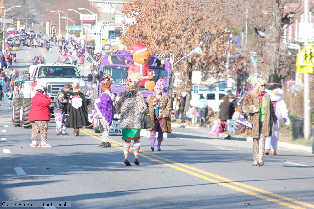 41st Annual Mayors Christmas Parade 2014 Division 1\nPhotography by: Buckleman Photography\nall images ©2014 Buckleman Photography\nThe images displayed here are of low resolution;\nReprints available, please contact us: \ngerard@bucklemanphotography.com\n410.608.7990\nbucklemanphotography.com\nFile number - 6467.jpg