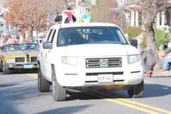 41st Annual Mayors Christmas Parade 2014 Division 1\nPhotography by: Buckleman Photography\nall images ©2014 Buckleman Photography\nThe images displayed here are of low resolution;\nReprints available, please contact us: \ngerard@bucklemanphotography.com\n410.608.7990\nbucklemanphotography.com\nFile number - 6496.jpg