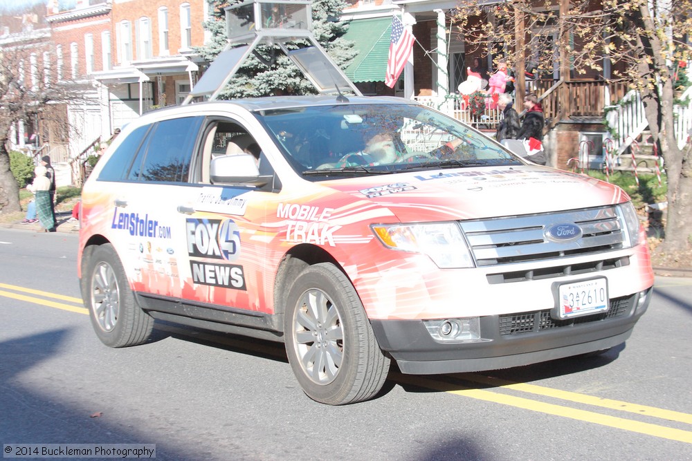 41st Annual Mayors Christmas Parade 2014 Division 1\nPhotography by: Buckleman Photography\nall images ©2014 Buckleman Photography\nThe images displayed here are of low resolution;\nReprints available, please contact us: \ngerard@bucklemanphotography.com\n410.608.7990\nbucklemanphotography.com\nFile number - 6512.jpg