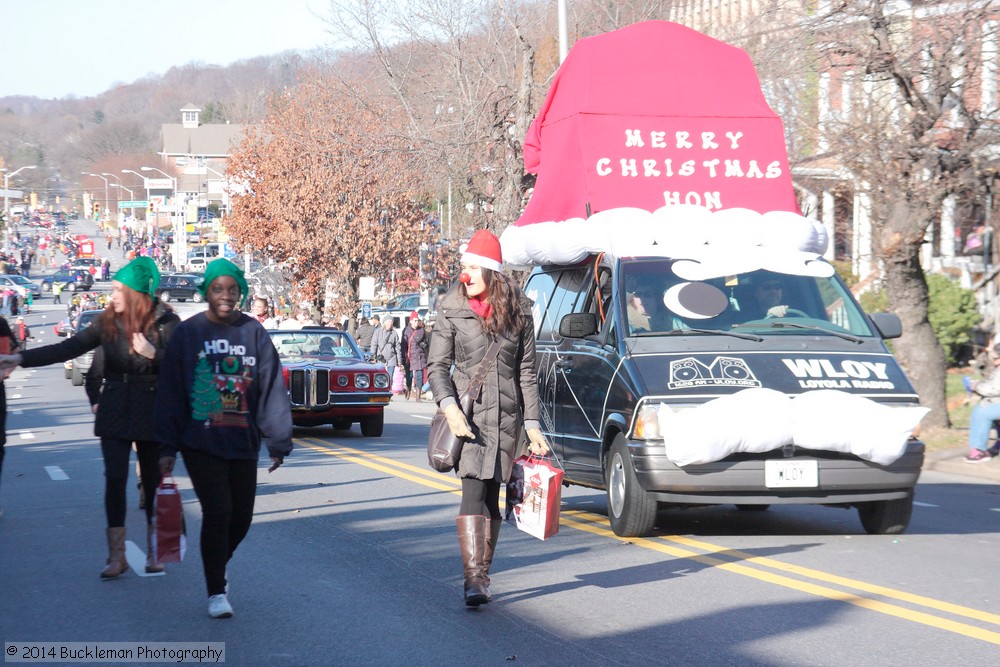 41st Annual Mayors Christmas Parade 2014 Division 1\nPhotography by: Buckleman Photography\nall images ©2014 Buckleman Photography\nThe images displayed here are of low resolution;\nReprints available, please contact us: \ngerard@bucklemanphotography.com\n410.608.7990\nbucklemanphotography.com\nFile number - 6544.jpg