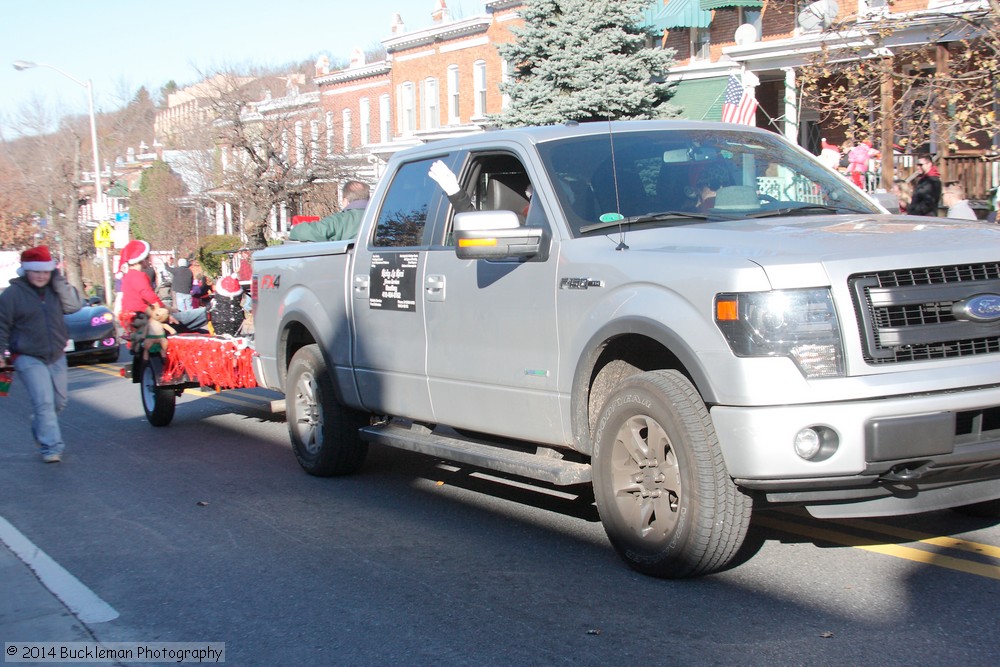 41st Annual Mayors Christmas Parade 2014 Division 1\nPhotography by: Buckleman Photography\nall images ©2014 Buckleman Photography\nThe images displayed here are of low resolution;\nReprints available, please contact us: \ngerard@bucklemanphotography.com\n410.608.7990\nbucklemanphotography.com\nFile number - 6574.jpg