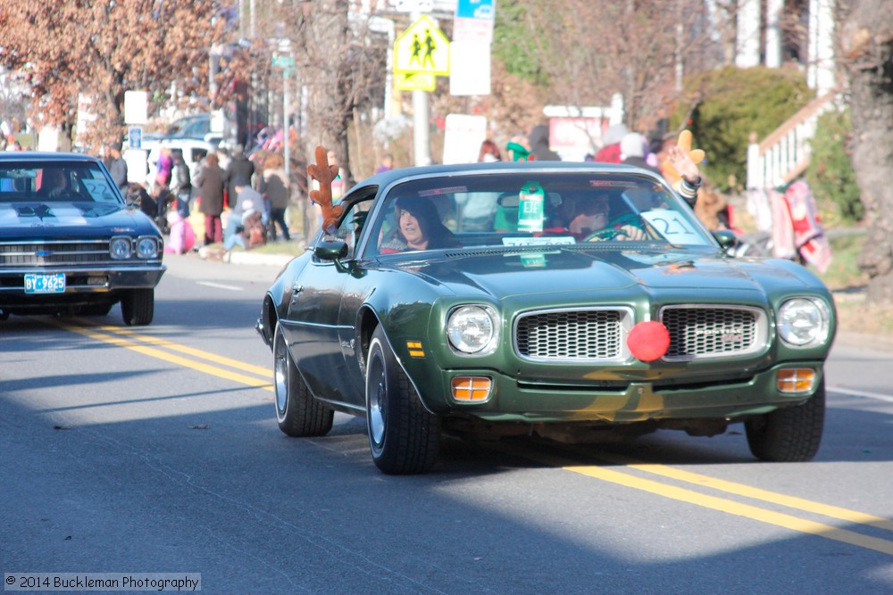 41st Annual Mayors Christmas Parade 2014 Division 1\nPhotography by: Buckleman Photography\nall images ©2014 Buckleman Photography\nThe images displayed here are of low resolution;\nReprints available, please contact us: \ngerard@bucklemanphotography.com\n410.608.7990\nbucklemanphotography.com\nFile number - 6600.jpg