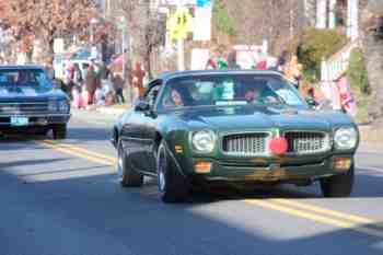 41st Annual Mayors Christmas Parade 2014 Division 1\nPhotography by: Buckleman Photography\nall images ©2014 Buckleman Photography\nThe images displayed here are of low resolution;\nReprints available, please contact us: \ngerard@bucklemanphotography.com\n410.608.7990\nbucklemanphotography.com\nFile number - 6600.jpg